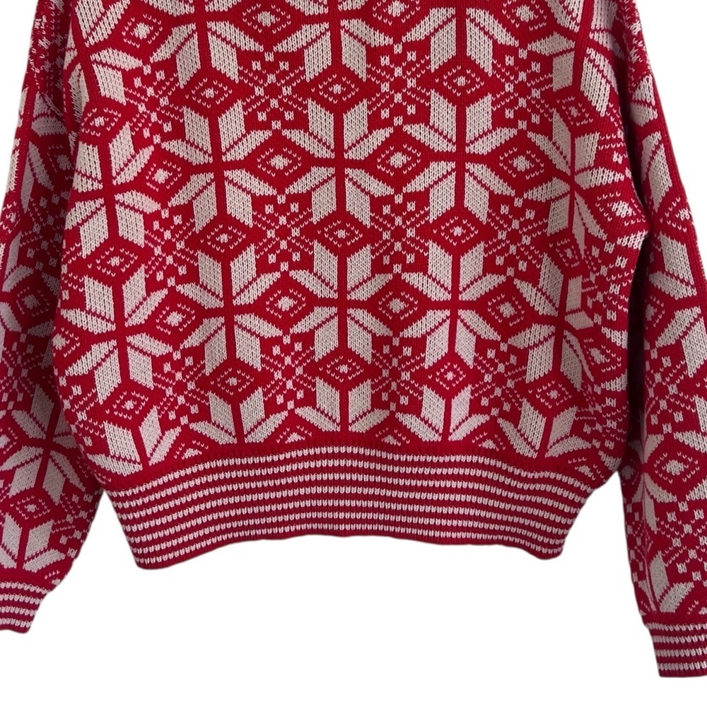 The Great Red Snowflake Pullover in Alpine Spice Small (1) - Picture 7 of 11